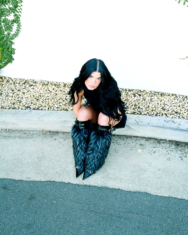 charlidamelio instagram image archive image