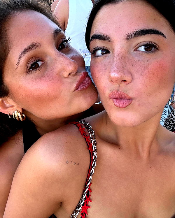 charlidamelio instagram image archive image