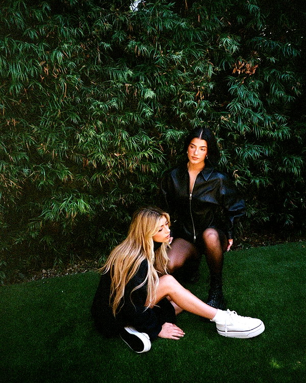 charlidamelio instagram image archive image