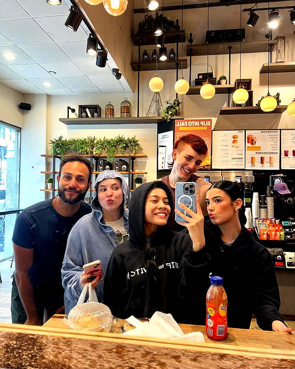 charlidamelio instagram image archive image
