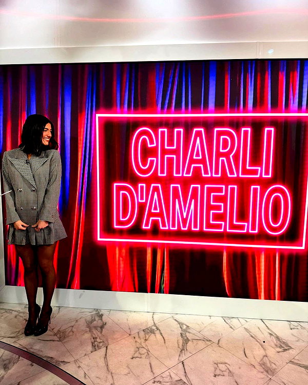 charlidamelio instagram image archive image