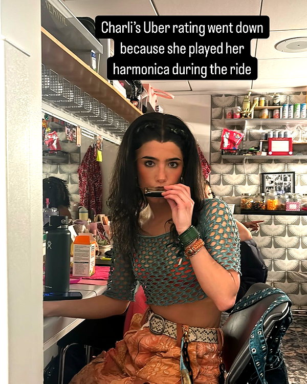 charlidamelio instagram image archive image