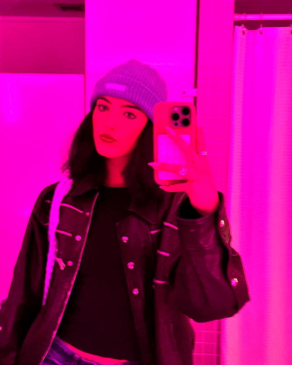 charlidamelio instagram image archive image