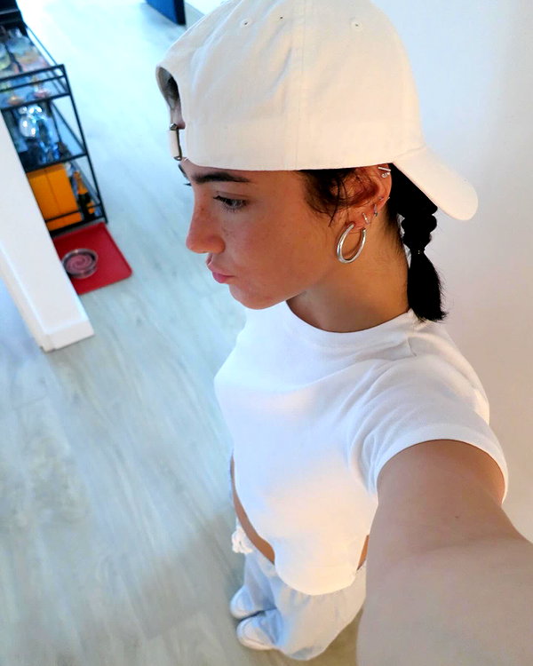 charlidamelio instagram image archive image