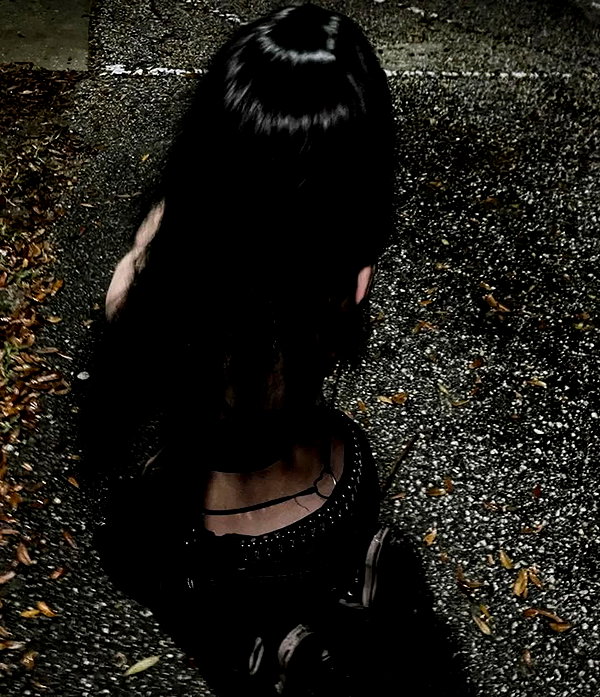 chica.niebla instagram image archive image