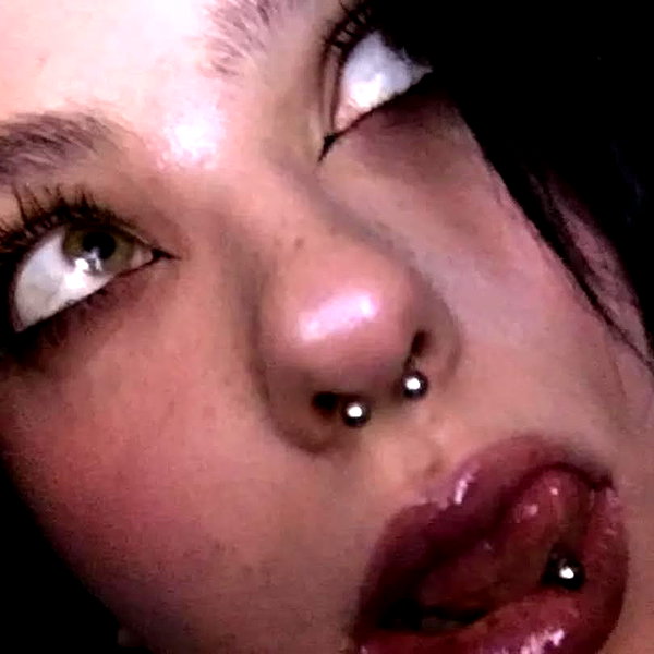 chica.niebla instagram image archive image