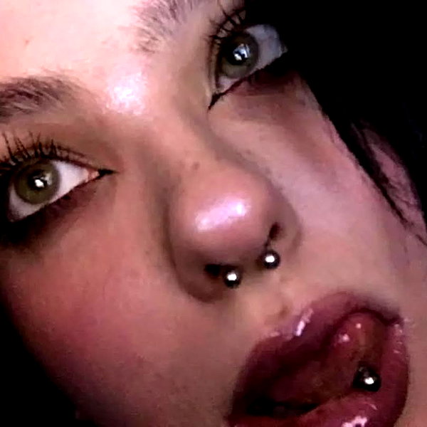 chica.niebla instagram image archive image
