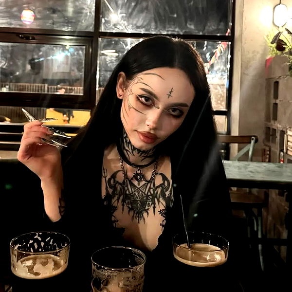 chica.niebla instagram image archive image