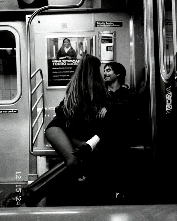 chica.niebla instagram image archive image