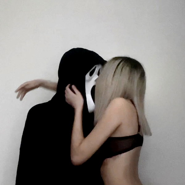 chica.niebla instagram image archive image