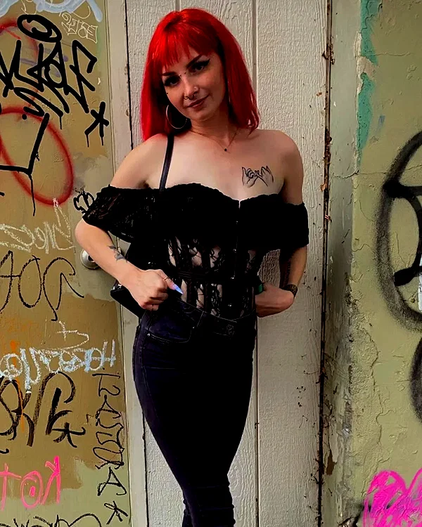 chica.niebla instagram image archive image