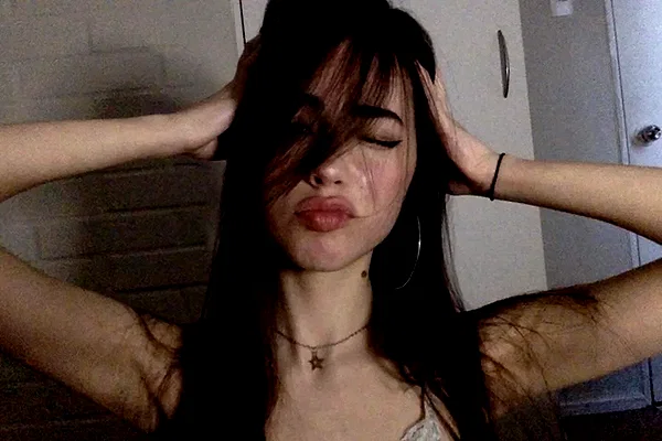 chica.niebla instagram image archive image