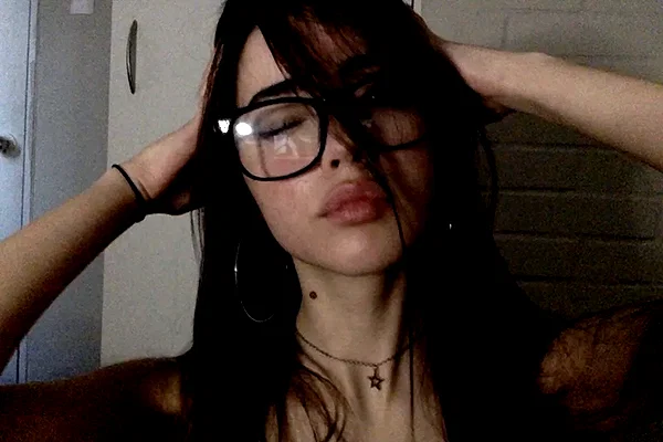 chica.niebla instagram image archive image
