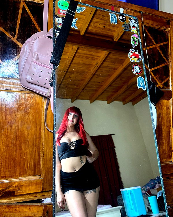 chiiaaaaaara.v instagram image archive image