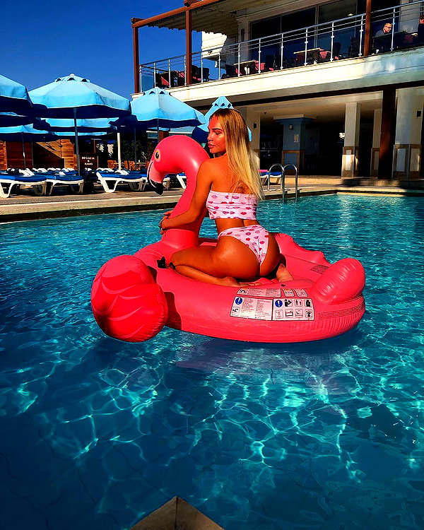 chloetamiii instagram image archive image