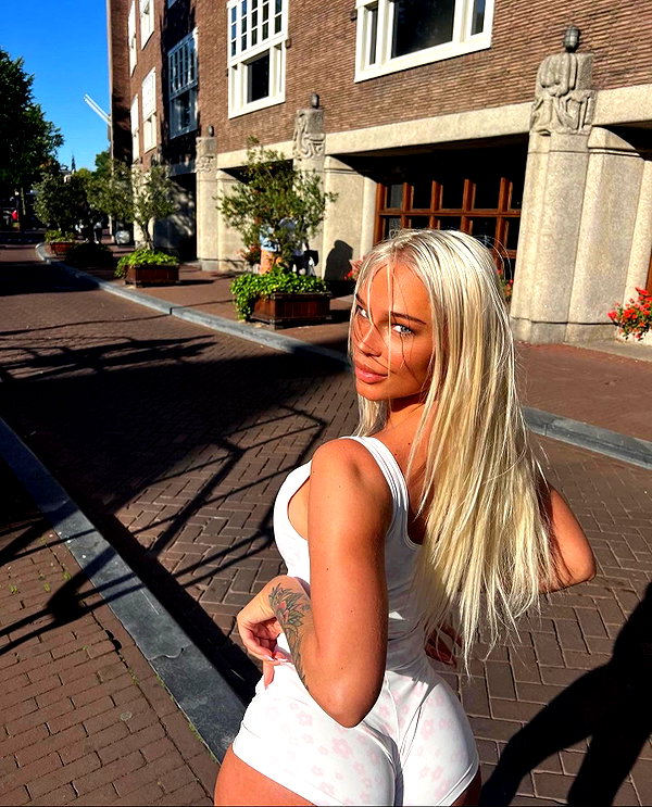 chloetamiii instagram image archive image