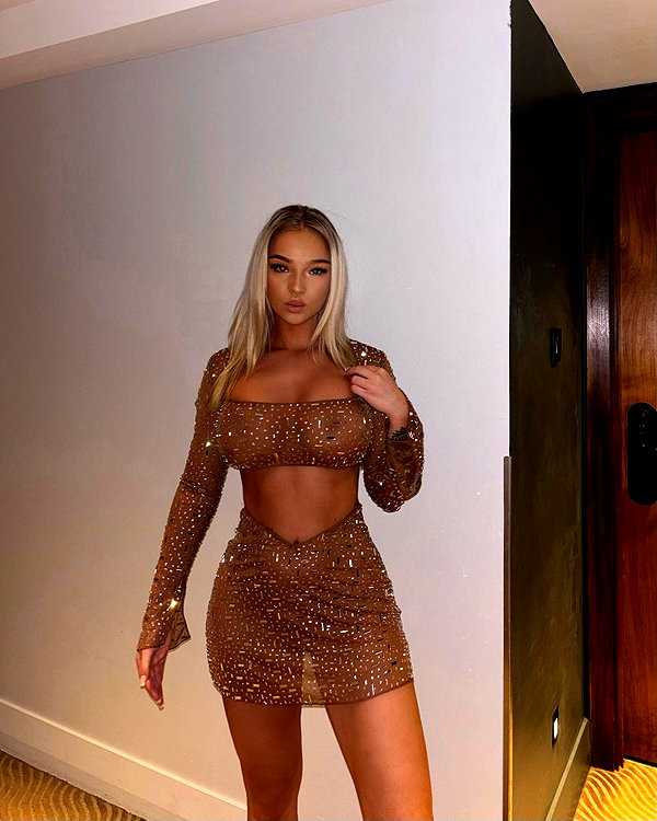 chloetamiii instagram image archive image