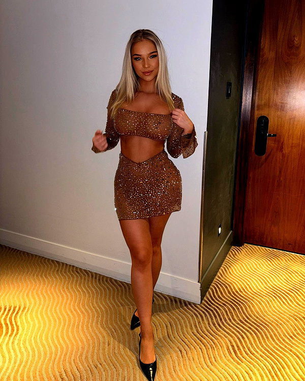 chloetamiii instagram image archive image