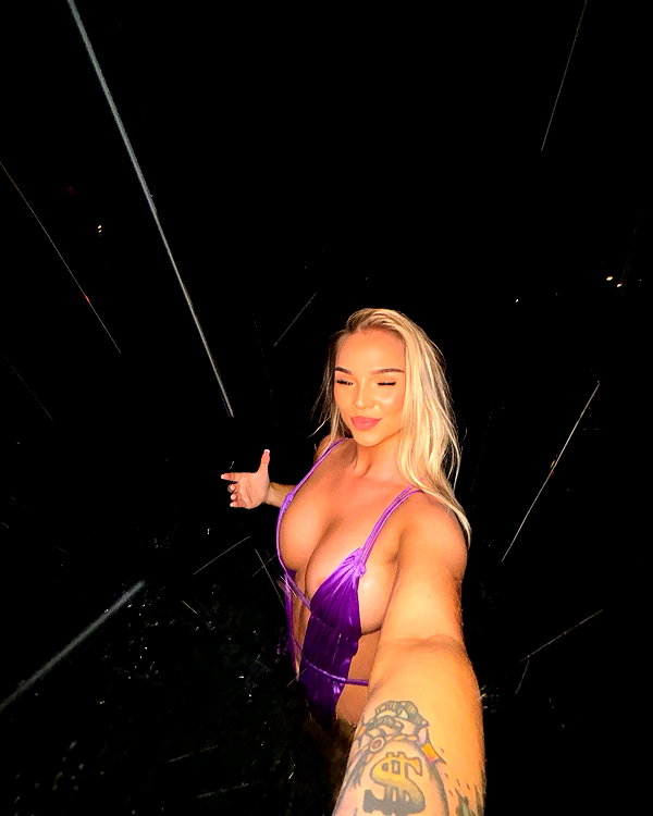 chloetamiii instagram image archive image