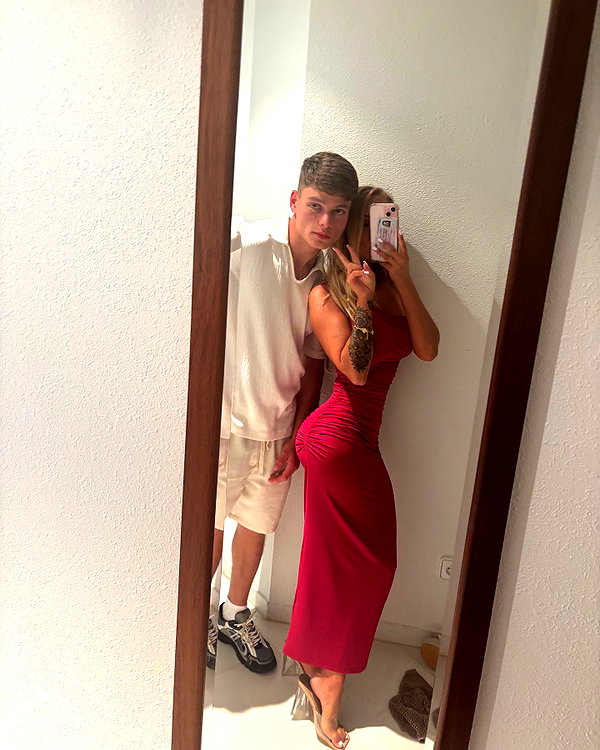 chloetamiii instagram image archive image