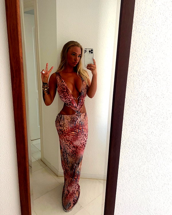 chloetamiii instagram image archive image