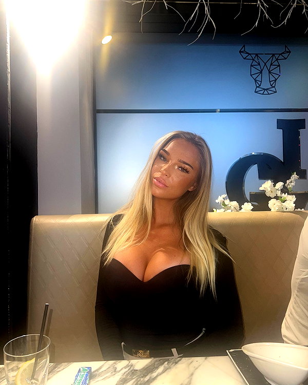chloetamiii instagram image archive image