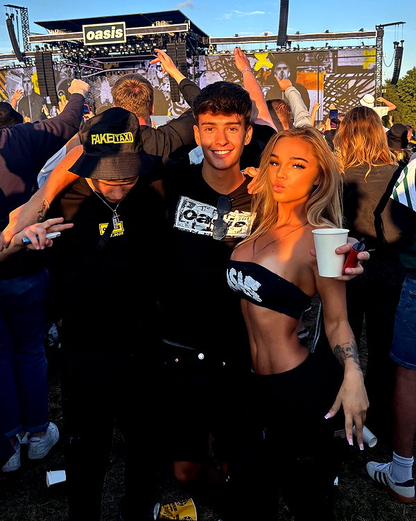 chloetamiii instagram image archive image
