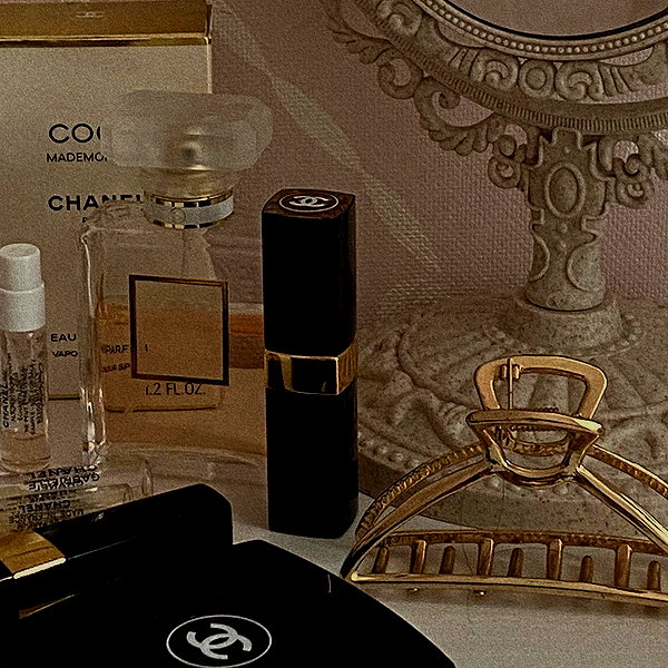 christinacharm instagram image archive image