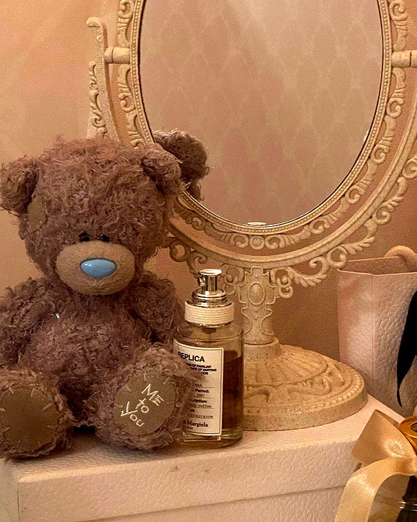 christinacharm instagram image archive image