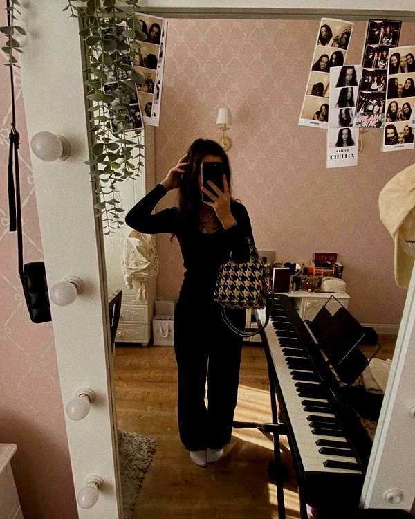 christinacharm instagram image archive image