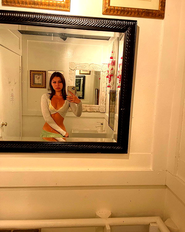cialikechia instagram image archive image
