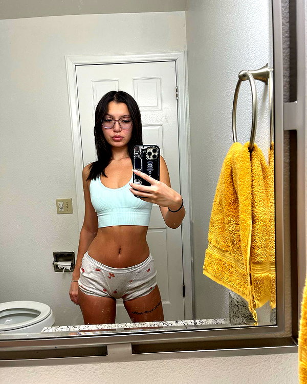 cialikechia instagram image archive image