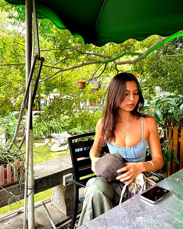 cialikechia instagram image archive image