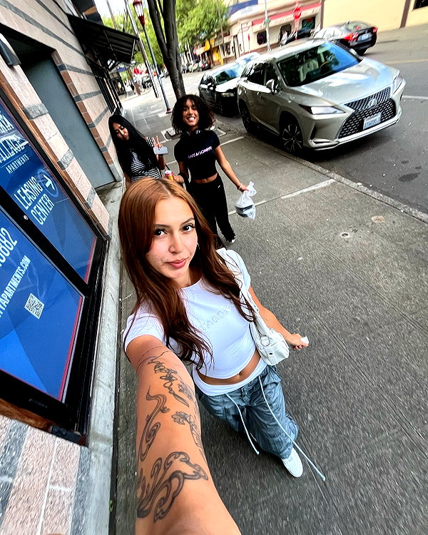 cialikechia instagram image archive image