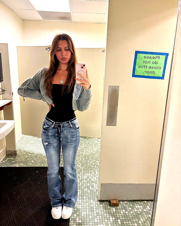 cialikechia instagram image archive image