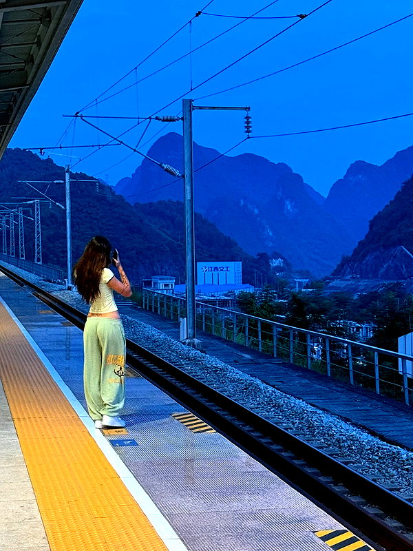 cialikechia instagram image archive image