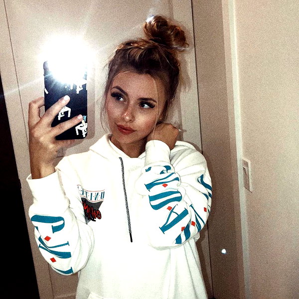 corinnakopf instagram image archive image