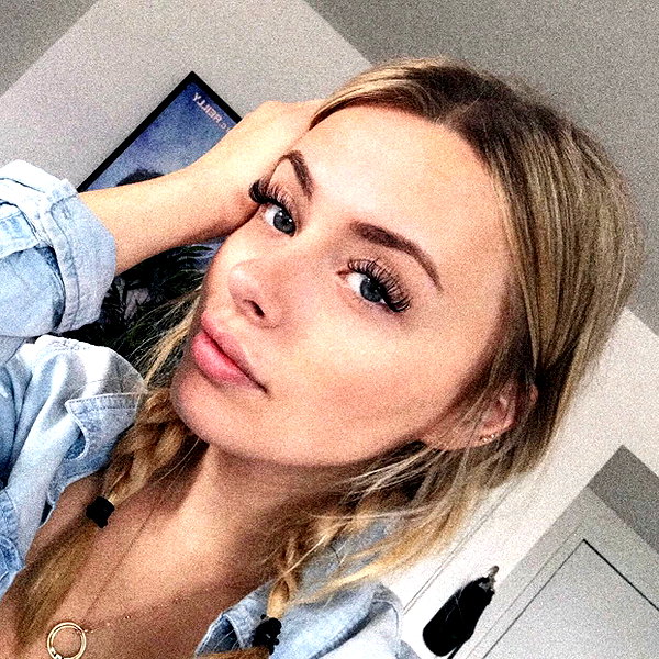corinnakopf instagram image archive image