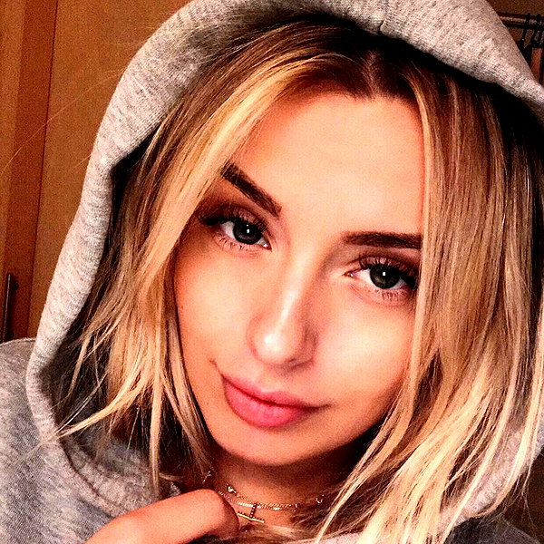 corinnakopf instagram image archive image
