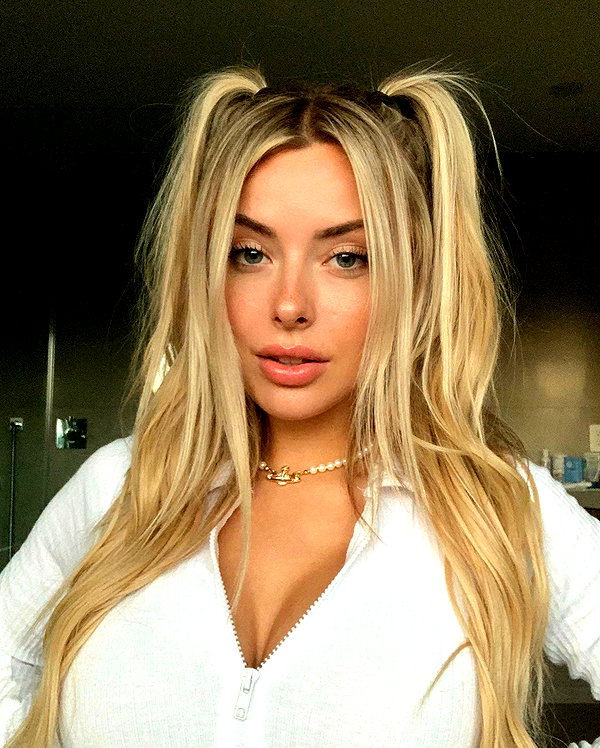 corinnakopf instagram image archive image