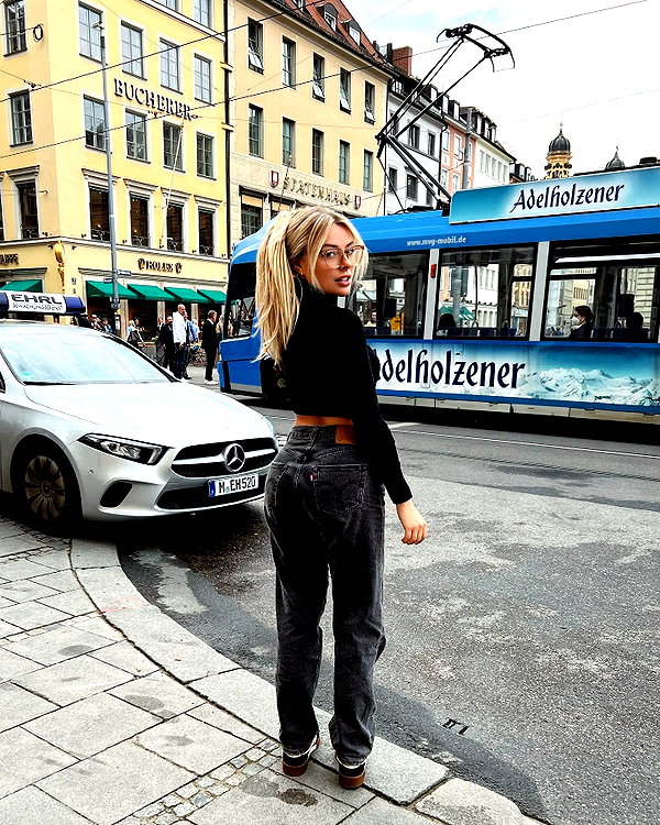 corinnakopf instagram image archive image