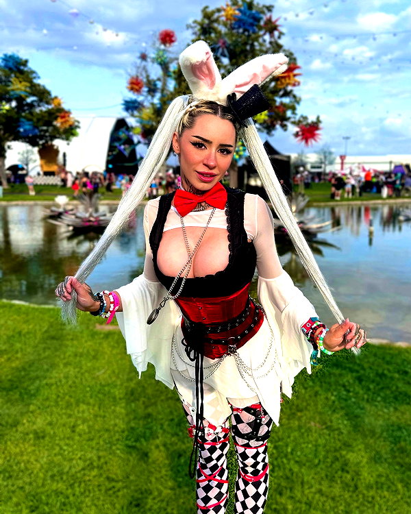 courtney2love instagram image archive image