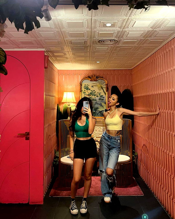 cozmili93 instagram image archive image