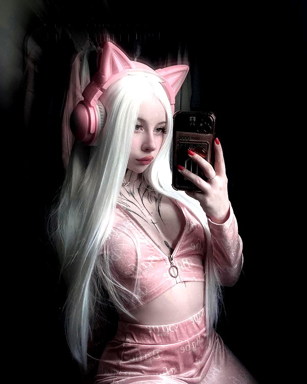 crocatana instagram image archive image