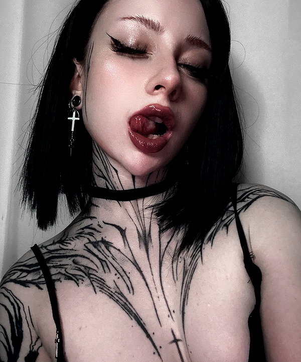 crocatana instagram image archive image
