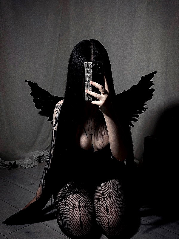 crocatana instagram image archive image