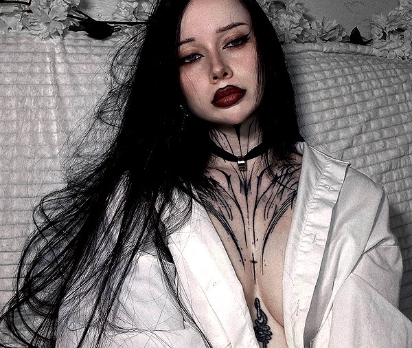 crocatana instagram image archive image