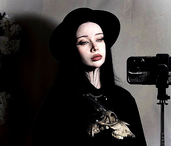 crocatana instagram image archive image