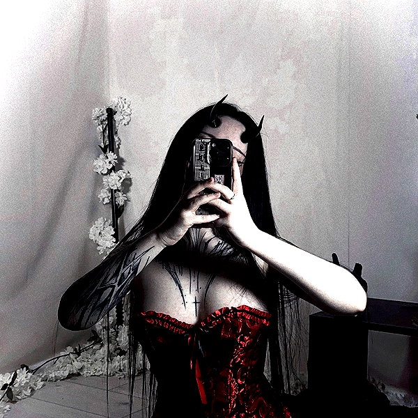 crocatana instagram image archive image