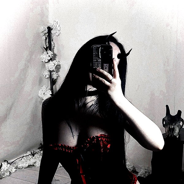 crocatana instagram image archive image